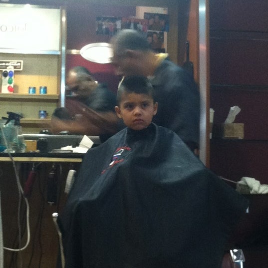 Metro Barber Shop Salon Barbershop