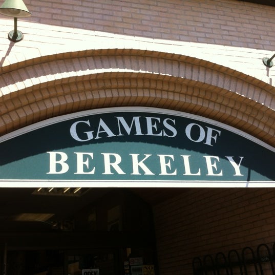 5/28/2012 tarihinde Cory F.ziyaretçi tarafından Games of Berkeley'de çekilen fotoğraf