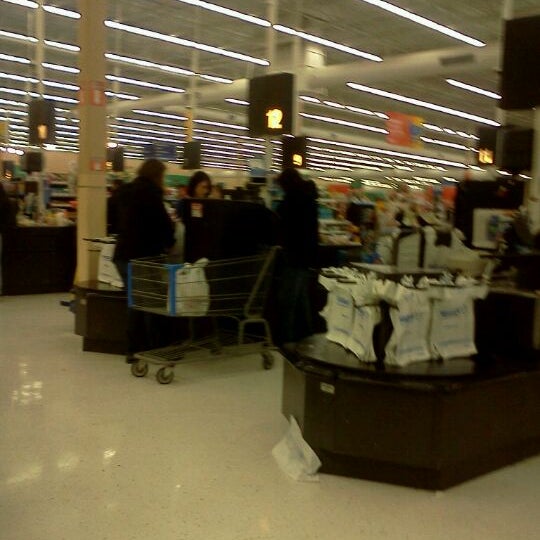 Walmart Supercenter Clifton Park'da Hipermarket'da fotoğraflar
