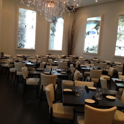 9/9/2012 tarihinde Bill H.ziyaretçi tarafından Meli Restaurant'de çekilen fotoğraf