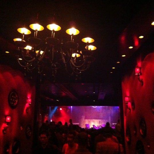 Foto tirada no(a) Tryst Night Club por Jane O. em 9/1/2012