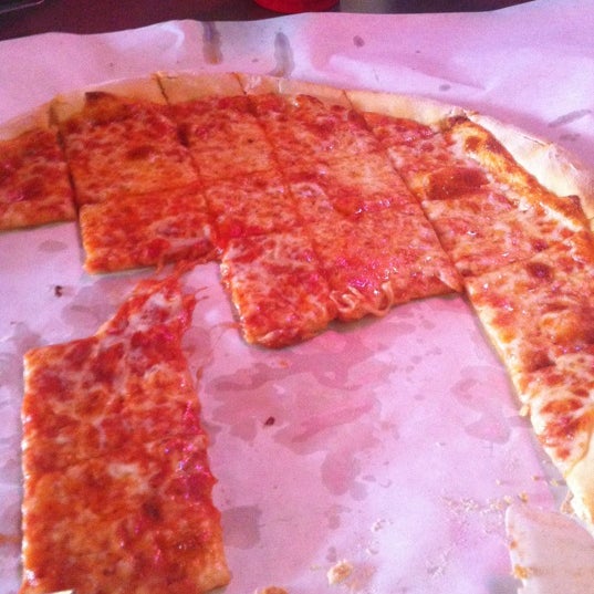 Howard's Pizza Pizzeria in Great Falls