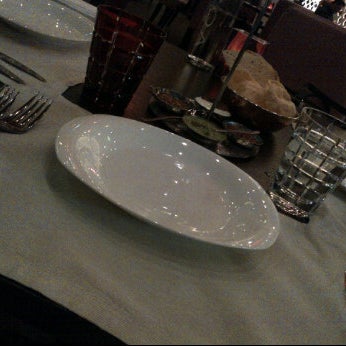 Das Foto wurde bei Angar Restaurant von Afra A. am 2/3/2012 aufgenommen