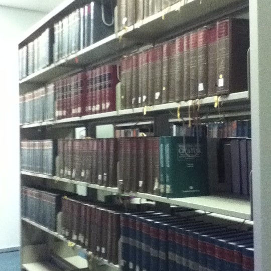 Архив интернета. Таинственный мир книжных героев. Студент и библиотекарь. Квест в библиотеке. Студент и библиотекарь.