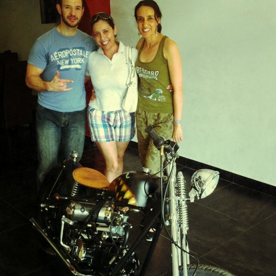 Photo taken at Motor&#39;s Heaven &amp; Margies café by Fco Javier C. on 5/27/2012