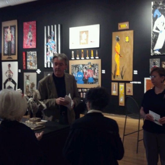 รูปภาพถ่ายที่ Artspace โดย Pat G. เมื่อ 2/17/2012