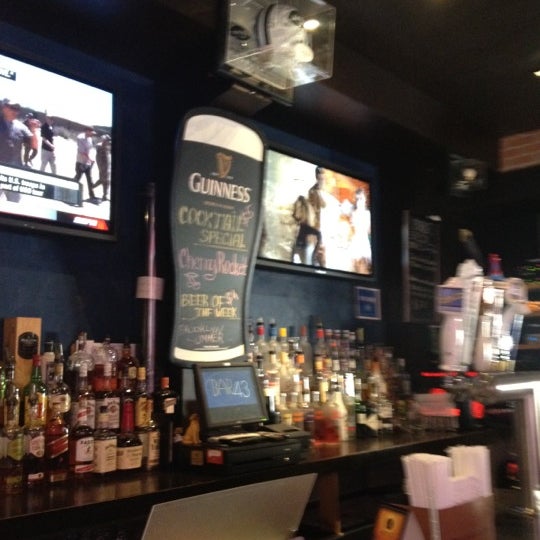 7/4/2012 tarihinde Carlos G.ziyaretçi tarafından Bar 43'de çekilen fotoğraf