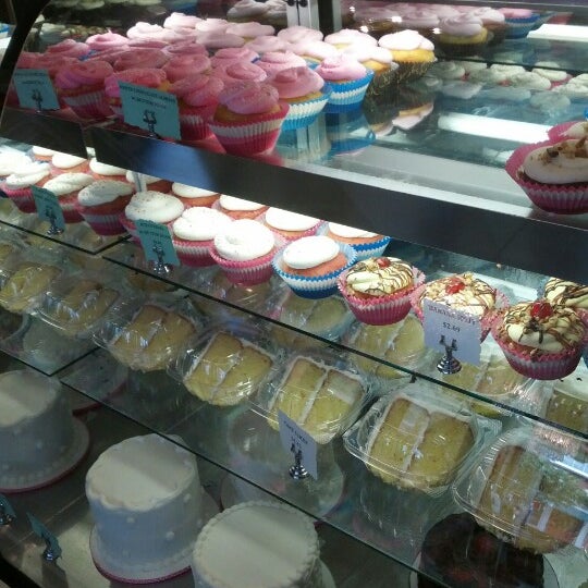 Cake & All Things Yummy 9 tips from 158 visitors