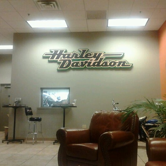 รูปภาพถ่ายที่ Harley-Davidson of Pensacola โดย Britian F. เมื่อ 5/7/2012