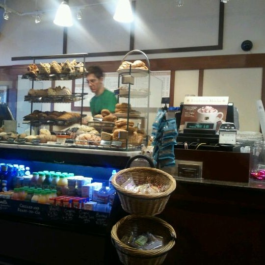 2/20/2012にJC M.がPeet&#39;s Coffee &amp; Teaで撮った写真