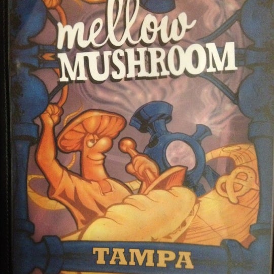 รูปภาพถ่ายที่ Mellow Mushroom โดย Heather O. เมื่อ 4/21/2012