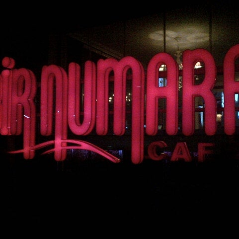 รูปภาพถ่ายที่ Cafe 1 Numara โดย iSSo A. เมื่อ 9/13/2012