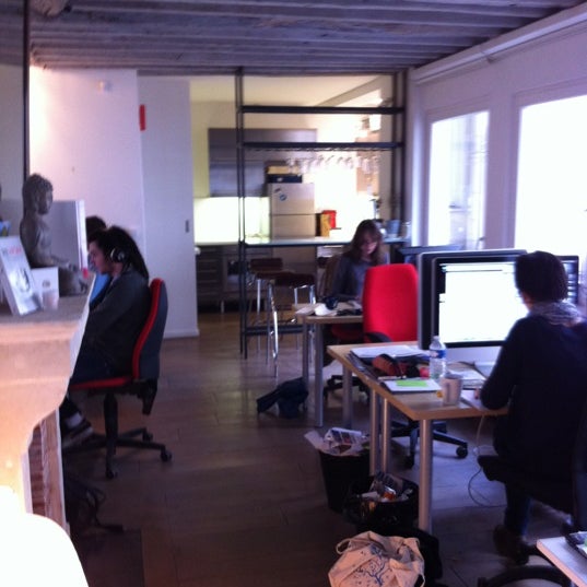 Foto diambil di Frenchweb HQ oleh Delphine R. pada 3/5/2012