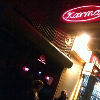 รูปภาพถ่ายที่ Karma โดย dj m. เมื่อ 9/1/2012