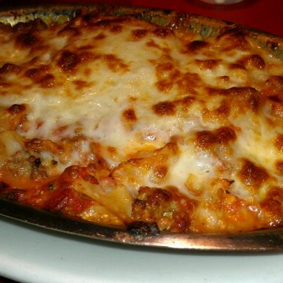 Foto tomada en Amedeo&#39;s Italian Restaurant  por Ken T. el 6/30/2012