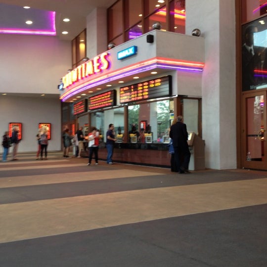 Fotos em Regal Edwards Aliso Viejo & IMAX Cinema