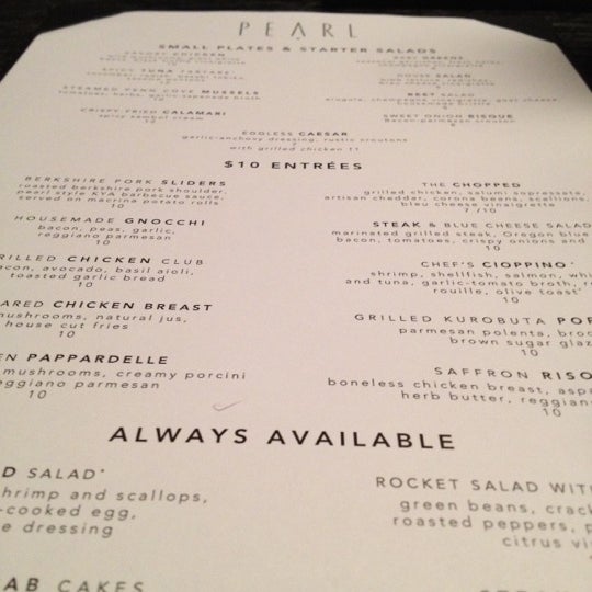 Pearl Cocktail Bar in Bellevue