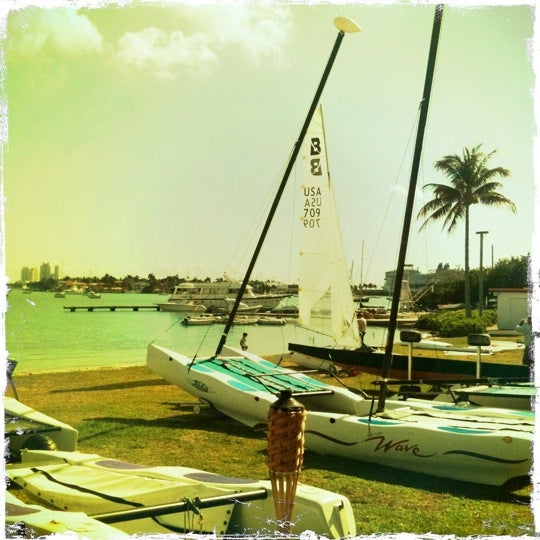 Foto diambil di Miami Yacht Club oleh Jose I. pada 1/15/2011