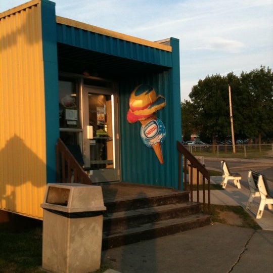 Photos At Bar Laitier Letoile Polaire Ice Cream Shop