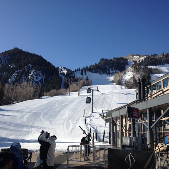 Снимок сделан в Aspen Mountain пользователем Brandon P. 3/8/2012