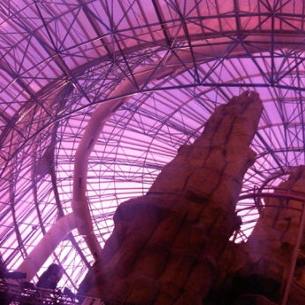 Foto diambil di Fright Dome oleh Yuii W. pada 10/3/2011
