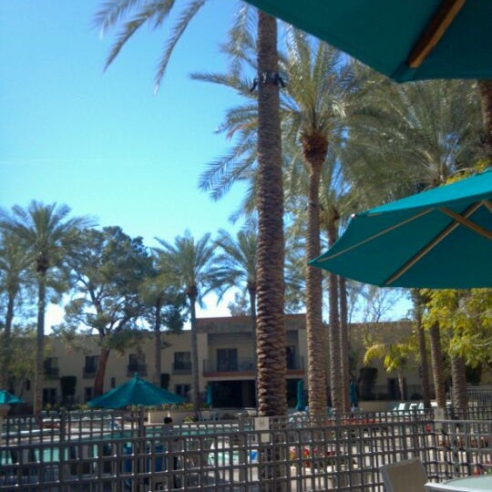 รูปภาพถ่ายที่ Hilton Scottsdale Resort &amp; Villas โดย Michael C. เมื่อ 3/22/2012