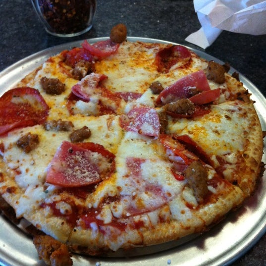 4/4/2012にCoral G.がPie Five Pizzaで撮った写真