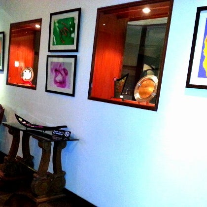 Das Foto wurde bei IVY Restaurant &amp; Banquets von Adeety am 8/22/2012 aufgenommen