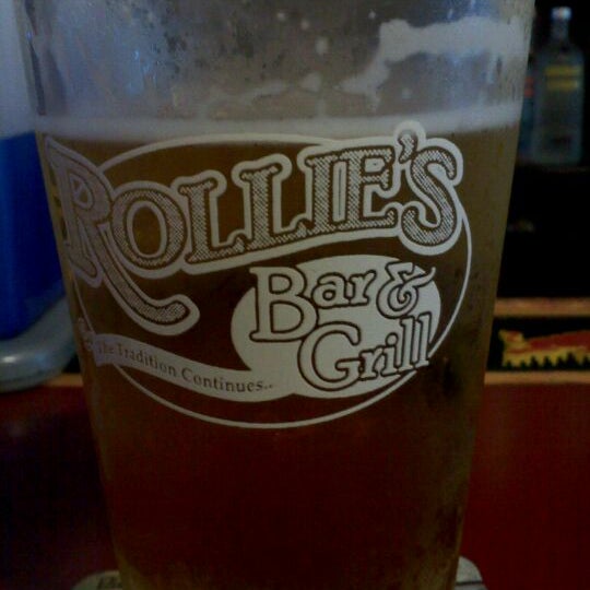Photo taken at Rollie&#39;s Bar &amp; Grill by Jodi Y. on 6/18/2011