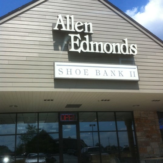 allen edmonds brookfield place