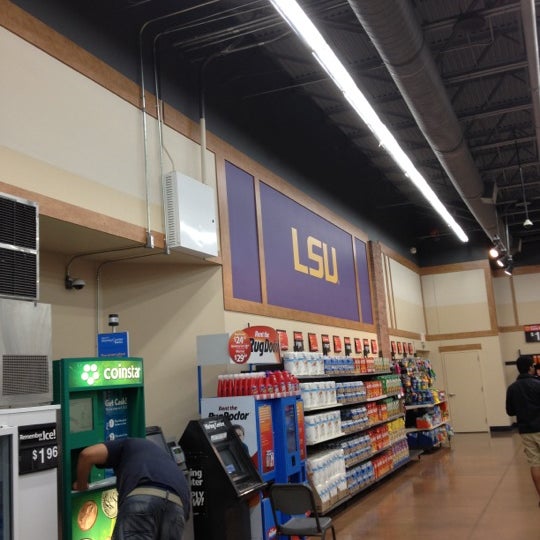Walmart Neighborhood Market Grocery Store in Baton Rouge