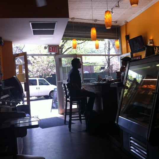 4/14/2012 tarihinde Bragaziyaretçi tarafından The Path Cafe'de çekilen fotoğraf