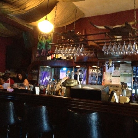 6/15/2012にDarrell N.がRaw Bar &amp; Grillで撮った写真