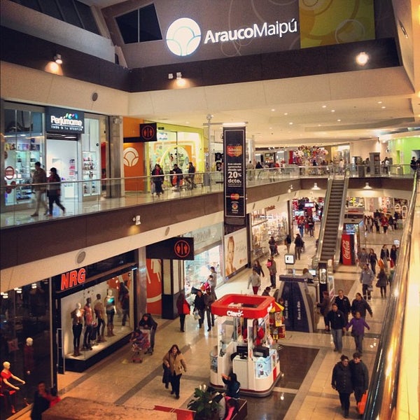 รูปภาพถ่ายที่ Mall Arauco Maipú โดย Cortando E. เมื่อ 8/4/2012