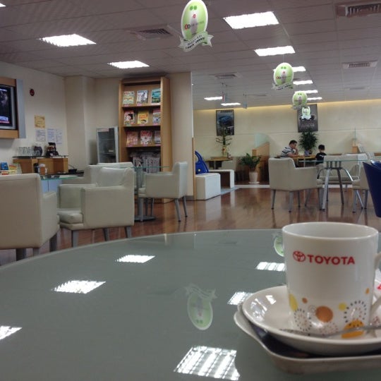 Photos At 桃竹苗豐田汽車南崁店 Photos At 桃竹苗豐田汽車南崁店