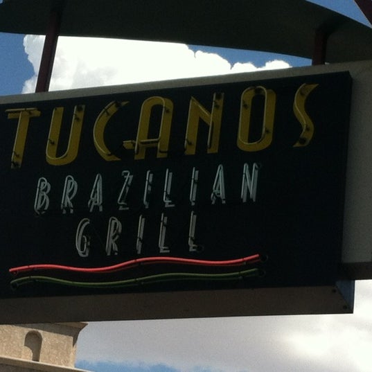 Photo prise au Tucanos Brazilian Grill par Juan N. le8/12/2012