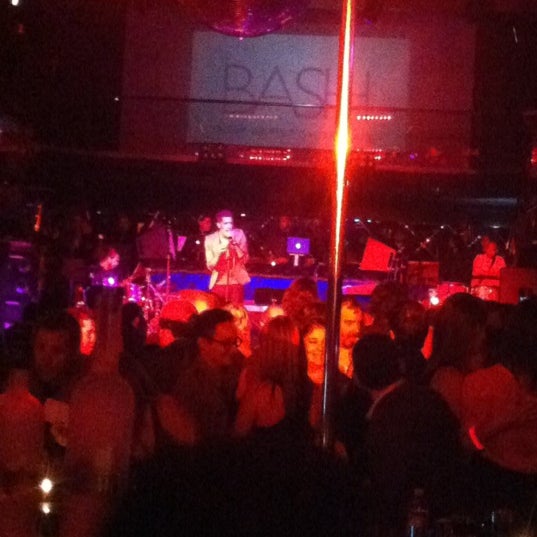 รูปภาพถ่ายที่ Cameo Nightclub โดย Porfirio P. เมื่อ 4/26/2012
