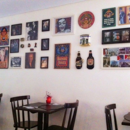 1/16/2011 tarihinde Marcela G.ziyaretçi tarafından Café Porteño'de çekilen fotoğraf