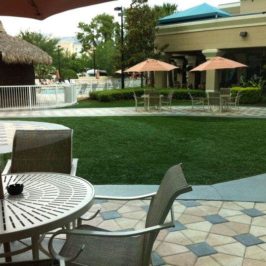 Снимок сделан в Hotel Kinetic Orlando Universal Blvd пользователем Alaa O. 5/3/2012