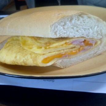 Sandwich de Omelette.... PRICELESS.. Wow