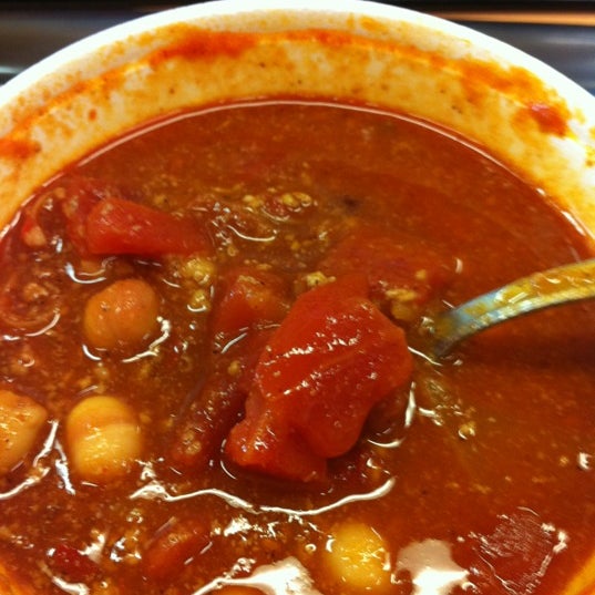 Esther's Soup Kitchen Yorkville'de Çorbacı