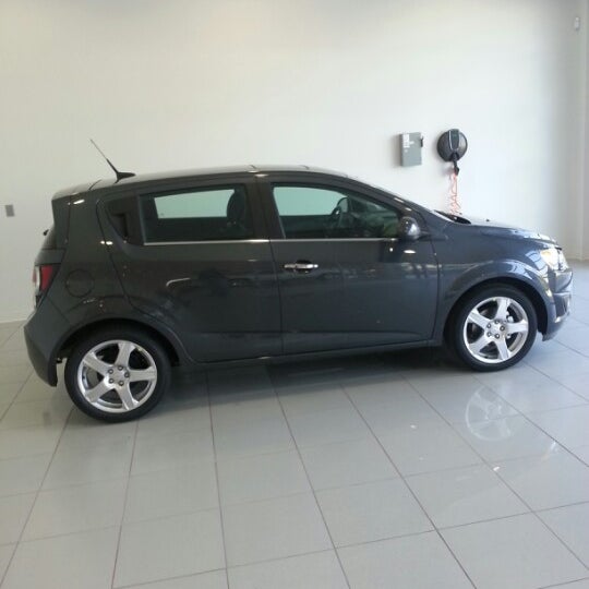 Davis Moore Chevrolet Car Dealership