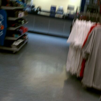 nearest champs shoe store