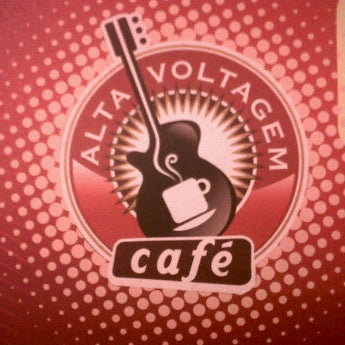 รูปภาพถ่ายที่ Alta Voltagem Café โดย Rafael G. เมื่อ 10/15/2011