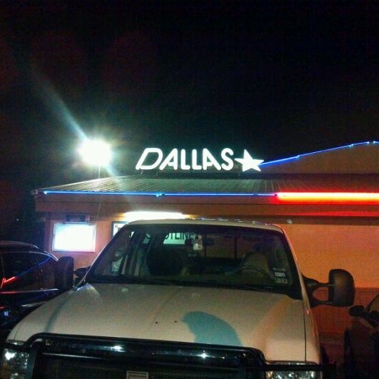 รูปภาพถ่ายที่ Dallas Night Club โดย Rachel G. เมื่อ 5/20/2012