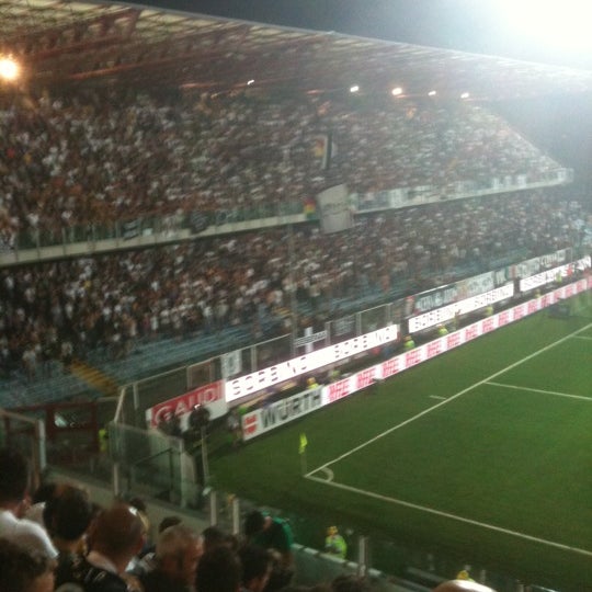 9/10/2011에 Davide C.님이 Orogel Stadium Dino Manuzzi에서 찍은 사진