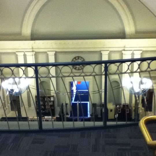 New Haven Free Public Library Library in Downtown New Haven