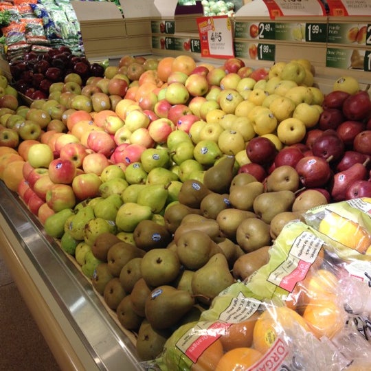 Stop & Shop Supermarket in Stratford