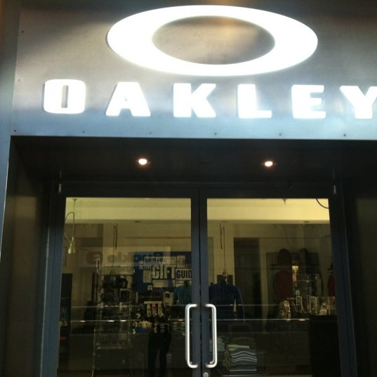 Oakley - Fashion Square - Scottsdale, AZ