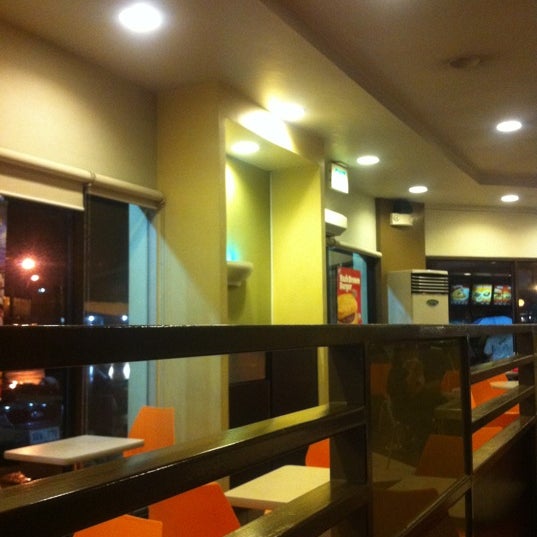 Jollibee Alabang Zapote Rd.